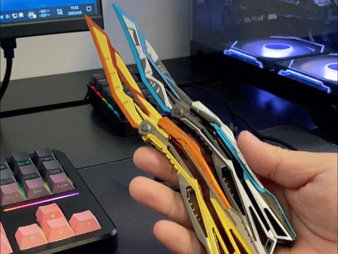 穿越火线里的刀怎么折[图1]